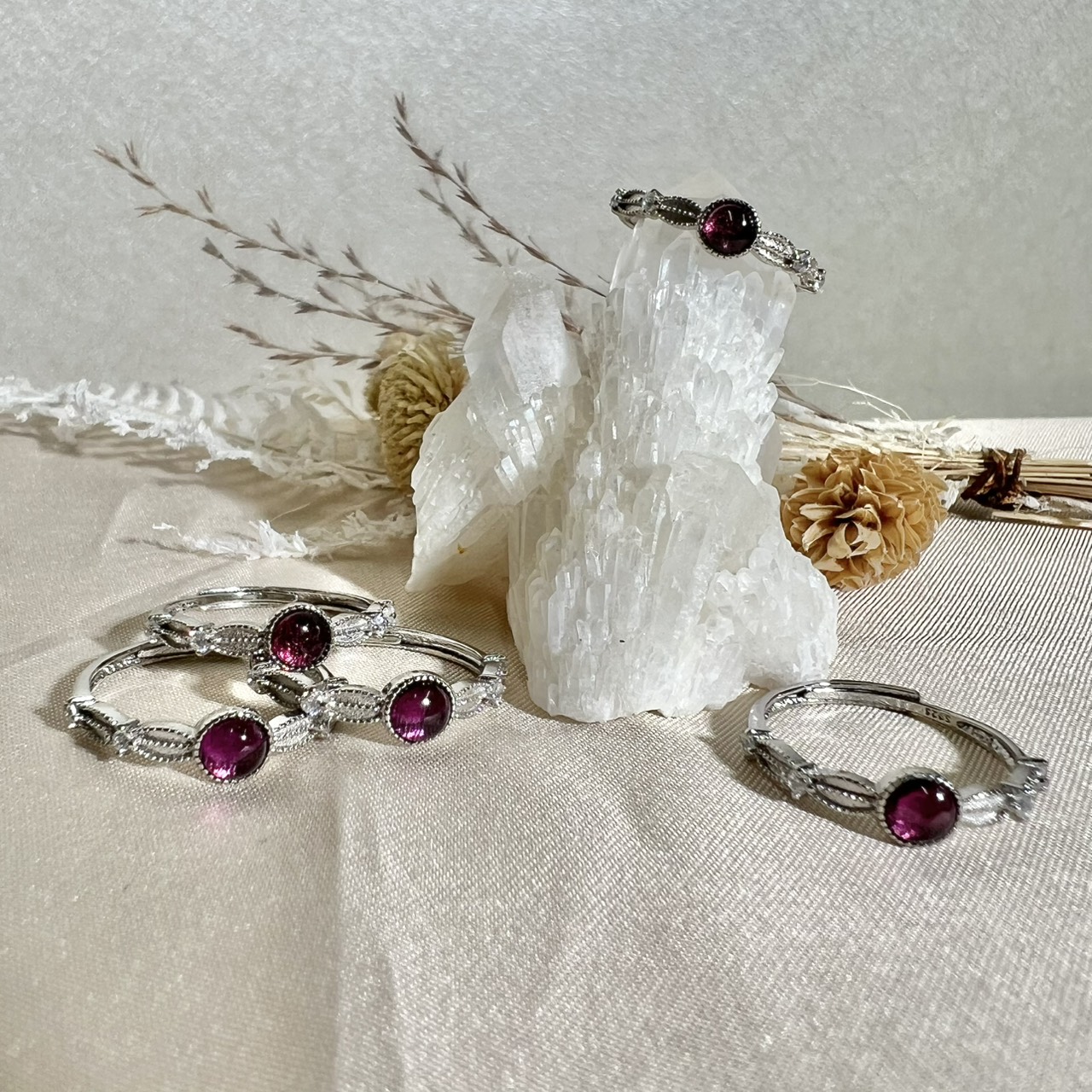 ロードライトガーネット