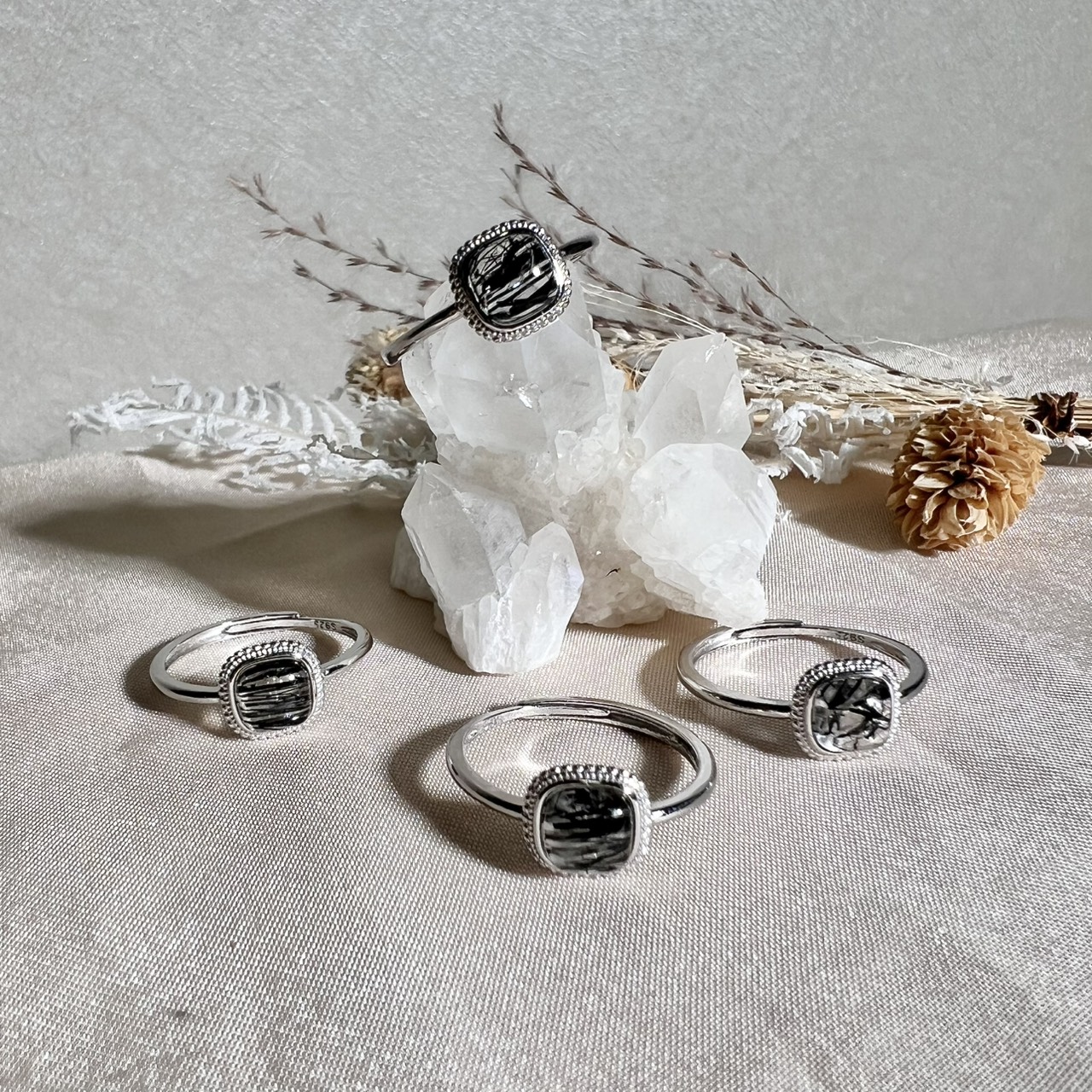 ブラックトルマリンインクォーツ