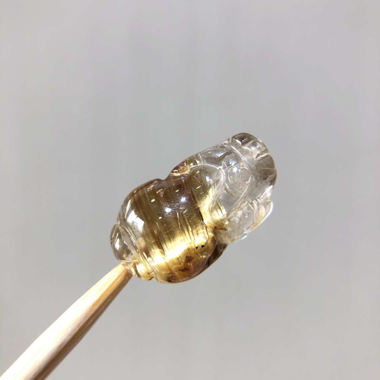 タイチンゴールドルチルクォーツ貔貅（ヒキュウ）粒販売 043 / Thida