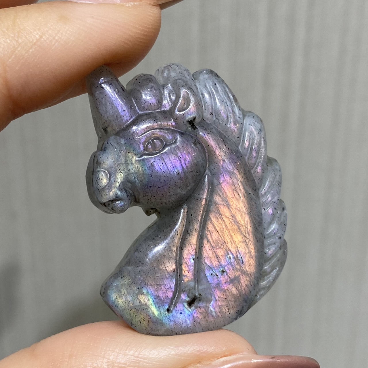 希少カラーラブラドライト ユニコーンペンダント 007 / Thida Stone