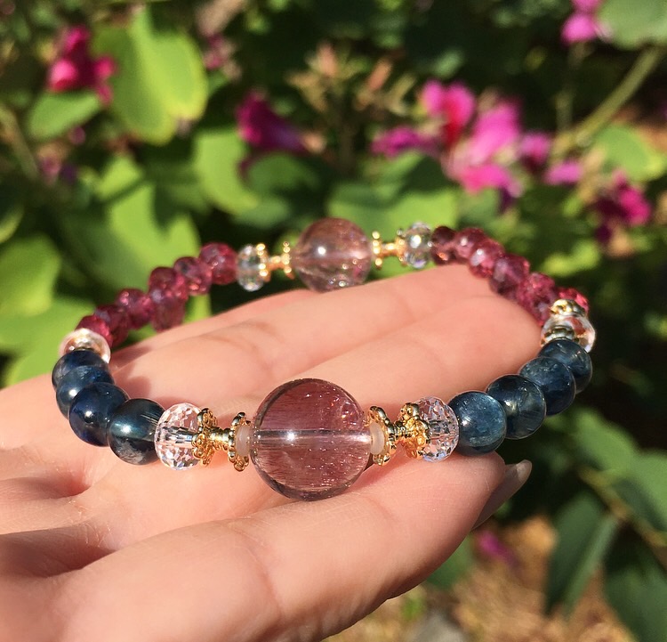 Thida Stone オリジナル